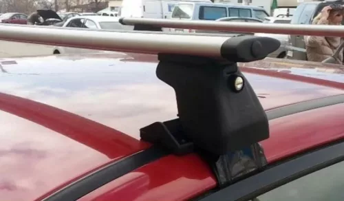 Amos D-4 tichý hliník uzamykatelný Střešní nosič pod střešní lem 3-dverový pro auta