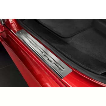   Avisa stříbrná saténová ocelová ochrana prahu "Special Edition" (4dílný) BMW X6 II F16 2014-2019