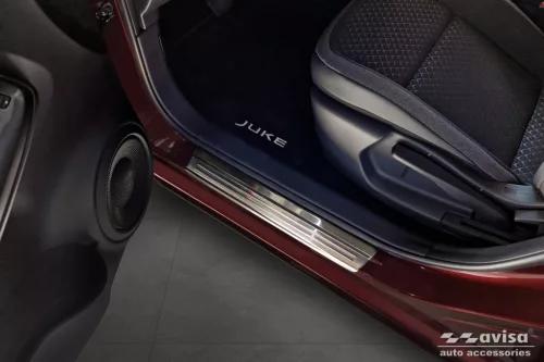 Avisa stříbrná saténová ocelová ochrana prahu ražený "Lines" (4dílný) NISSAN JUKE II 2019->