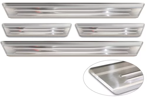 Avisa stříbrná saténová ocelová ochrana prahu ražený "Lines" (4dílný) MAZDA CX-60 2022->
