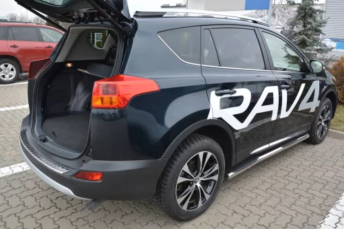 Avisa stříbrný satén ocel Ochrana nakládací TOYOTA RAV4 IV 2013-03.2015