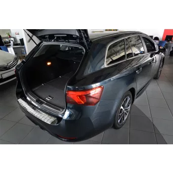   Avisa stříbrný satén ocel Ochrana nakládací TOYOTA AVENSIS III combi FL2015->