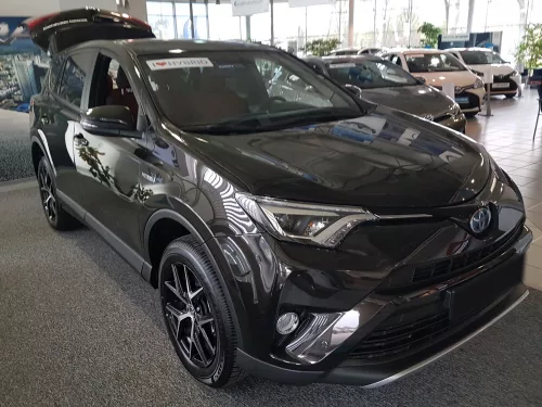 Avisa stříbrný satén ocel Ochrana nakládací TOYOTA RAV4 IV FL 02.2016-2018