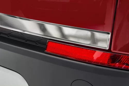 Avisa stříbrný satén ocel csomagtérajtó díszléc Land Rover DISCOVERY SPORT 5d 2014->