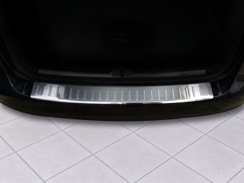 Avisa stříbrná saténová ocel Ochrana nakládací VOLKSWAGEN Passat B6 variant 2005-2010