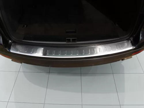 Avisa stříbrná saténová ocel Ochrana nakládací VOLKSWAGEN TOUAREG I 2007-2010