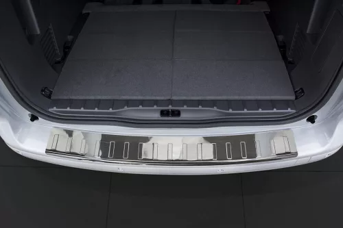 Avisa stříbrná saténová ocel Ochrana nakládací PEUGEOT 5008 2009-2017