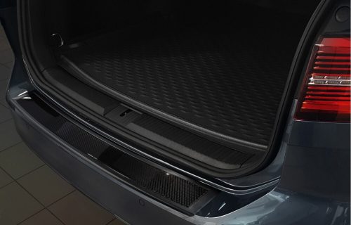 Avisa černá ocel, černý karbon ocel a karbon Ochrana nakládací VOLKSWAGEN Passat B8 variant/R-line/Alltrack/GTE 2014-2019, FL2019->2023