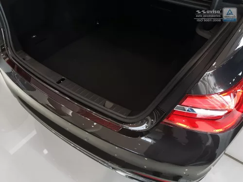 Avisa červená/černá 3D karbon Ochrana nakládací Bmw 7 limousine G11, G12 2015-2019 (bez M-pakietu)