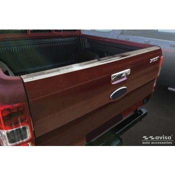   Avisa černé zrcadlová ocel csomagtérajtó díszléc PEUGEOT 3008 III 2024->