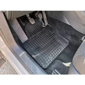   Zesílená oblast paty Gumové autokoberce VOLKSWAGEN Tiguan 2007- (400)