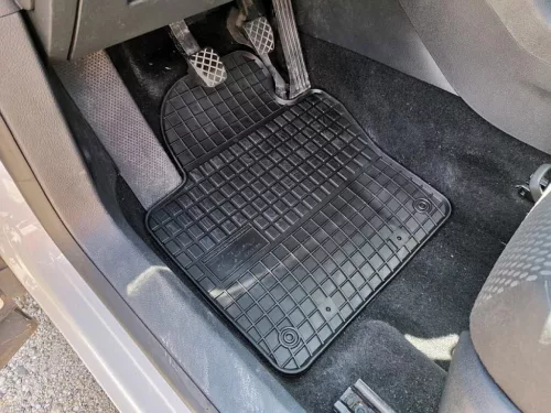 Zesílená oblast paty Gumové autokoberce VOLKSWAGEN Tiguan 2007- (400)