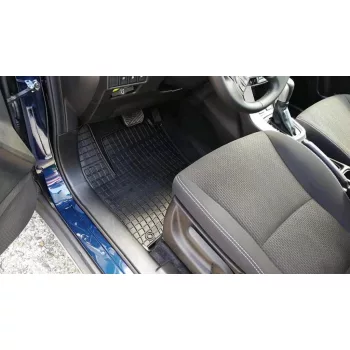   Zesílená oblast paty Gumové autokoberce Suzuki SX4 II 2013-/Suzuki SX4 II S-Cross 2013- (605)