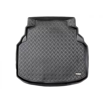   Rezaw Gumová vana do kufru MERCEDES C osztály W204 4-dverový sedan 2007-2014 nesklápěcí sedadla (100924)