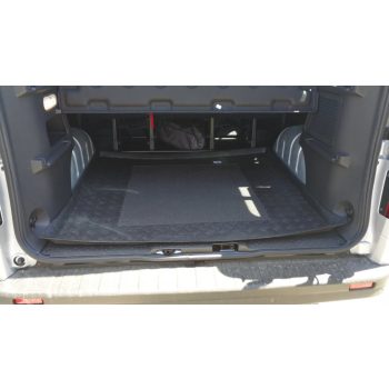   Rezaw Gumová vana do kufru RENAULT Trafic III dlouhý/OPEL Vivaro II 8/9 míst 2014- Long L2 (101394)