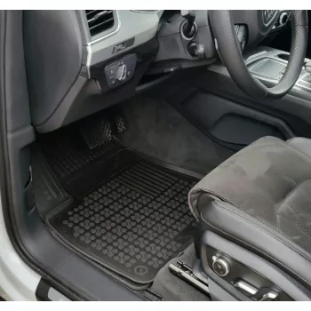   Rezaw černé gumové autokoberce Audi Q7 2015-, Q8 SUV 2018-tól (200318)