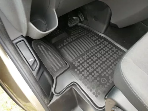 Rezaw černé Gumové autokoberce FORD Tourneo Custom 2018- s automatickou převodovkou (200636)