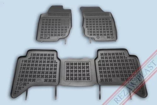 Rezaw černé gumové autokoberce TOYOTA HILUX (AN10, AN20, AN30) pickup 4-dverový 2005-2015 (201427)