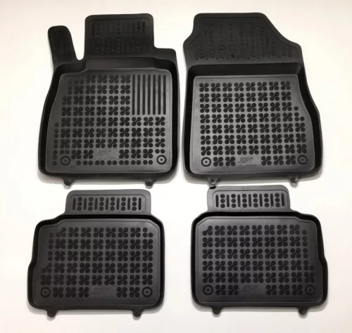 Rezaw černé gumové autokoberce NISSAN MICRA V K14 Hatchback 2016-tól (201822)