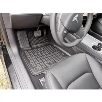   Rezaw černé gumové autokoberce Tesla MODEL 3 sedan 2017-tól (204002)