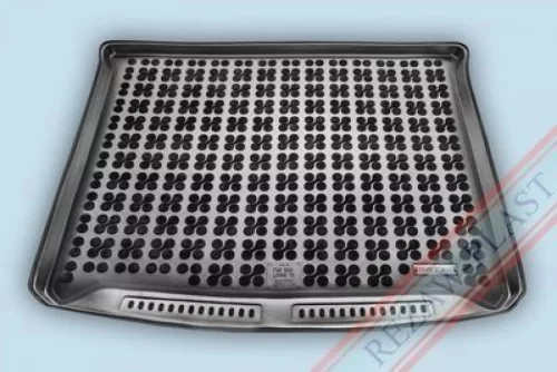 Rezaw černá guma Gumová vana do kufru FIAT 500L 2013 -(230343)