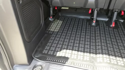 Rezaw černé guma Gumová vana do kufru FORD TRANSIT Custom 2012-tól (230462)