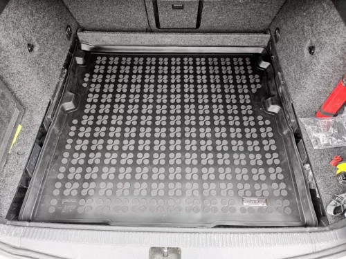 Rezaw černé guma Gumová vana do kufru SKODA Octavia III kombi dolní tác 2013-2019 (231537)