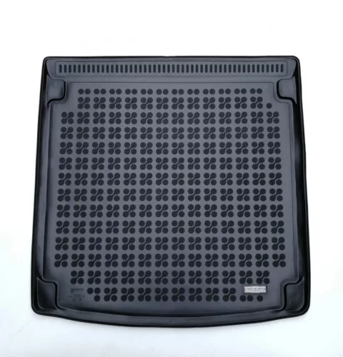 Rezaw černá guma Gumová vana do kufru Audi Q8 SUV Quattro verze 4x4 2018-tól (2