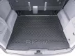 Rigum přesně padnoucí gumová vanička do kufru FORD Custom 2024- L2, dlouhá verze, pro 8 nebo 9 osob, s plastovou podlahou, VOLKSWAGEN T7 Caravelle 2024- L2, dlouhá verze, pro 8 nebo 9 osob, s plastovou podlahou
