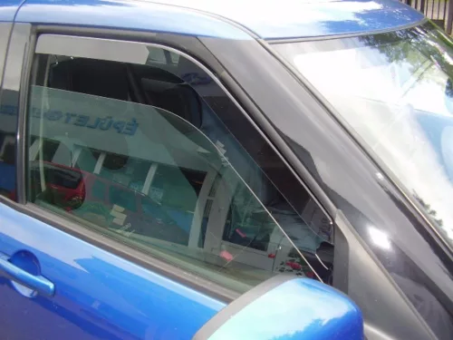 Sporty vícekusový deflektor větru Suzuki Swift 5 dveřový 2005- (F2022)