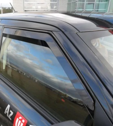 Sporty vícekusový deflektor větru Suzuki Swift 5 ajtós 2010- (F2033)