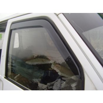   Sporty vícekusový deflektor větru Volkswagen Transporter 1991-2002 (F2106)