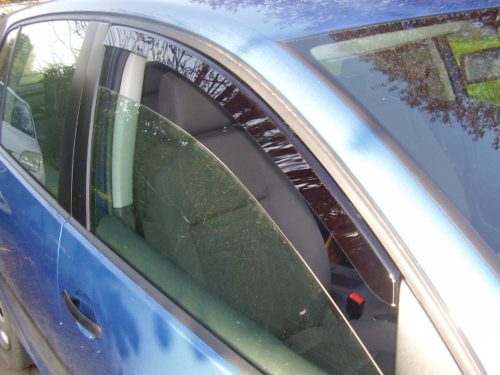 Sporty 2 vícekusový deflektor větru Volkswagen Golf V 5 ajtós 2004-2008 (F2126)