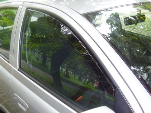 Sporty vícekusový deflektor větru Toyota Yaris 5 ajtós -2005 (F2515)