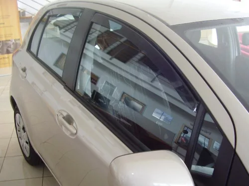 Sportovní TOYOTA Yaris Sportovní deflektor větru sada přední+zadní na okno, 4 ks 5 2005-2011