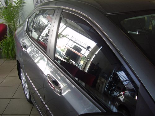 Sportovní HONDA City Sportovní deflektor větru sada přední+zadní na okno, 4 ks 4 2008-2014