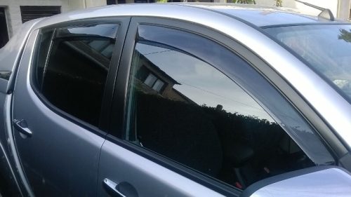 Szatuna MITSUBISHI L 200 Szatuna Deflektor větru sada přední+zadní na okno, 4 ks 4 2006-2015