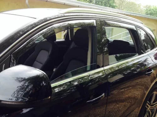 Szatuna Deflektor větru vícekusový Toyota Avensis 4?5 ajtós 2009- (2536)